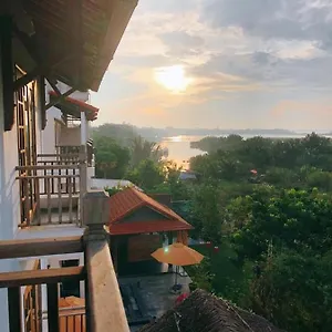 2* Hotel Calm House